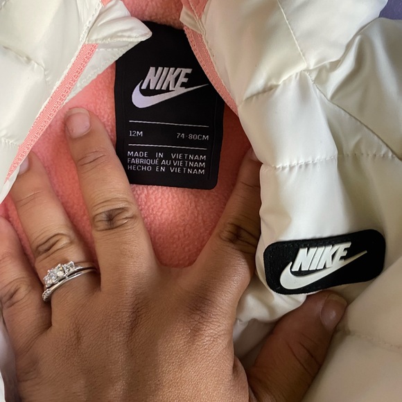 Snowsuits - Picture 4 of 6